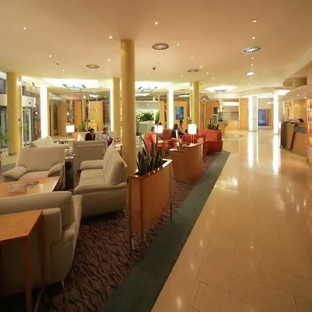 Отель Quality Exhibition Centre 4*