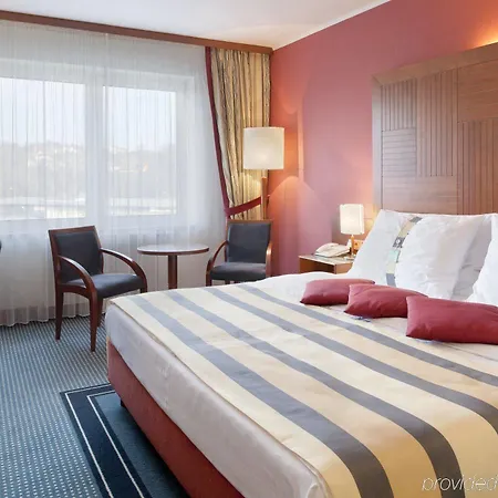 Quality Exhibition Centre Отель 4*